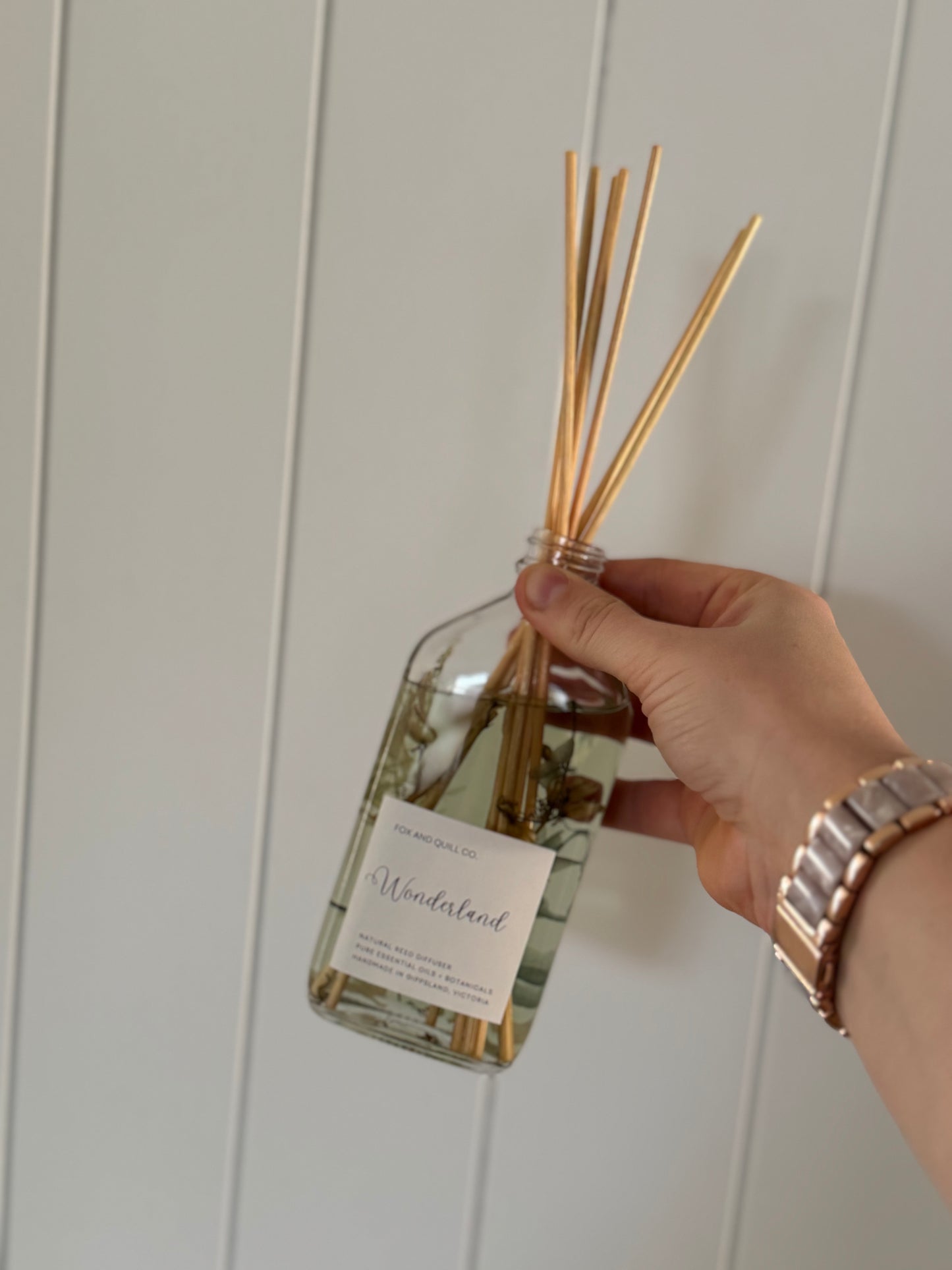 wonderland botanical reed diffuser